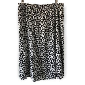 3/$15 Apt. 9 / Kohls elastic floral skirt  (P4)